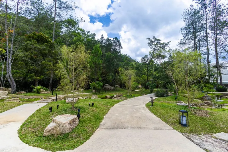 Eufloria Gardens & Sculpture Park – Outdoor Garden